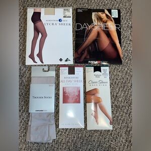 NWT Various Hosiery Set of 5